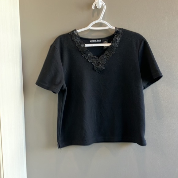 Cottage Street Women’s Short Sleeved Black Blouse Size XL - Picture 5 of 14